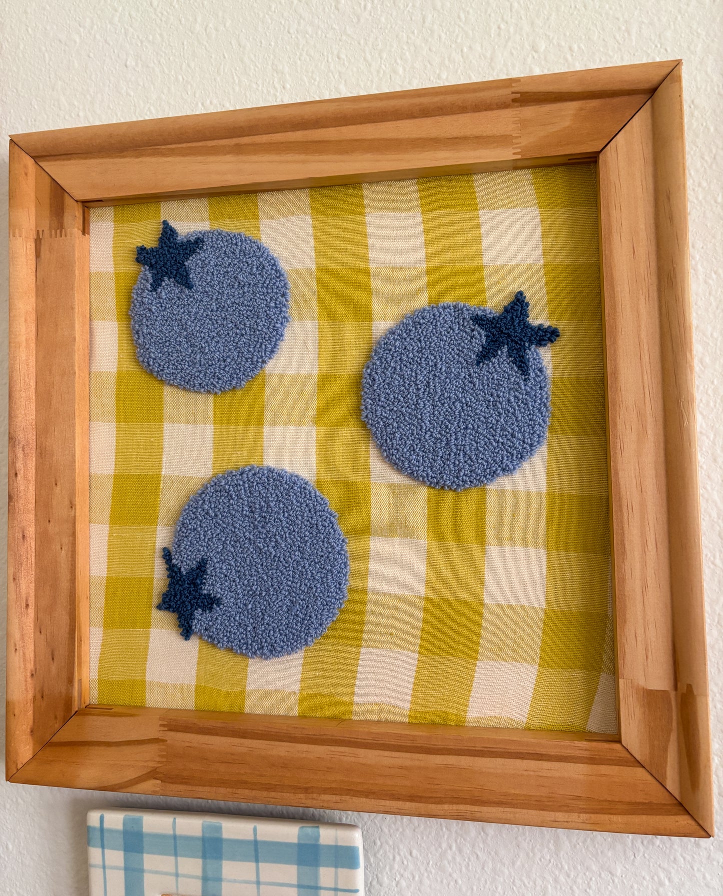 Blueberries on Yellow Plaid
