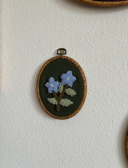 Forget me not on Green