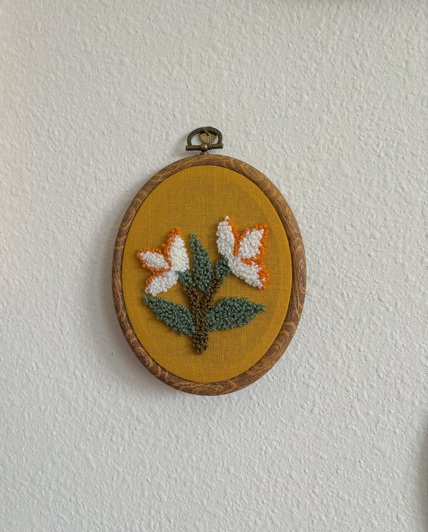 Sweet Peas on Yellow