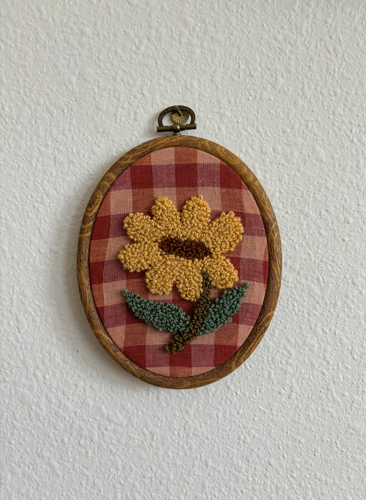 Sunflower on Red Plaid