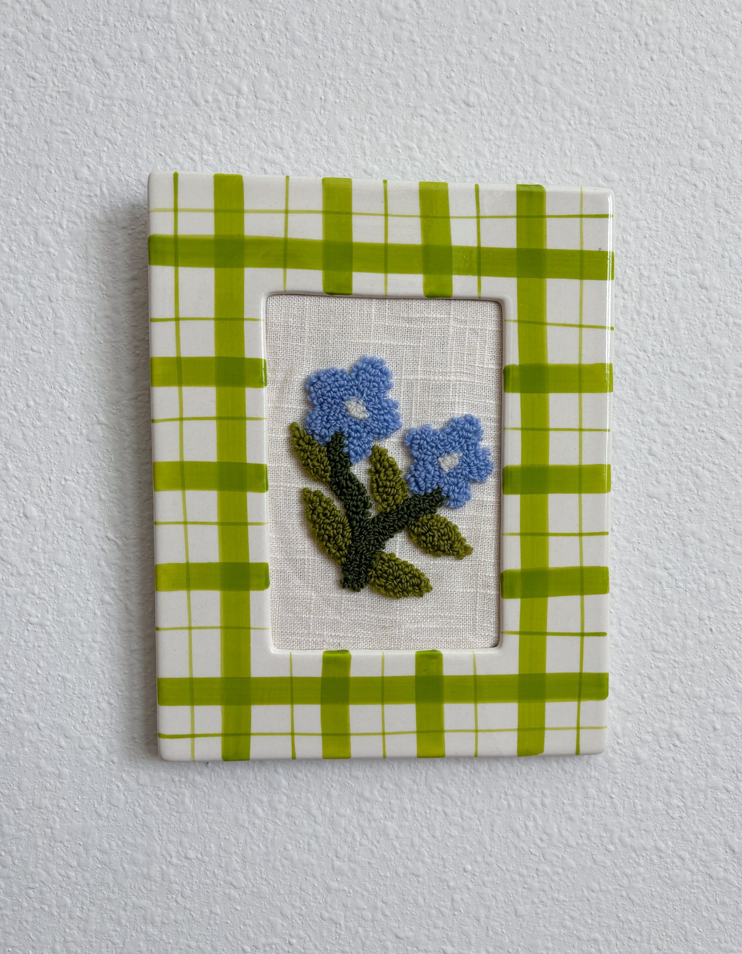 Forget me not in Green Plaid Frame