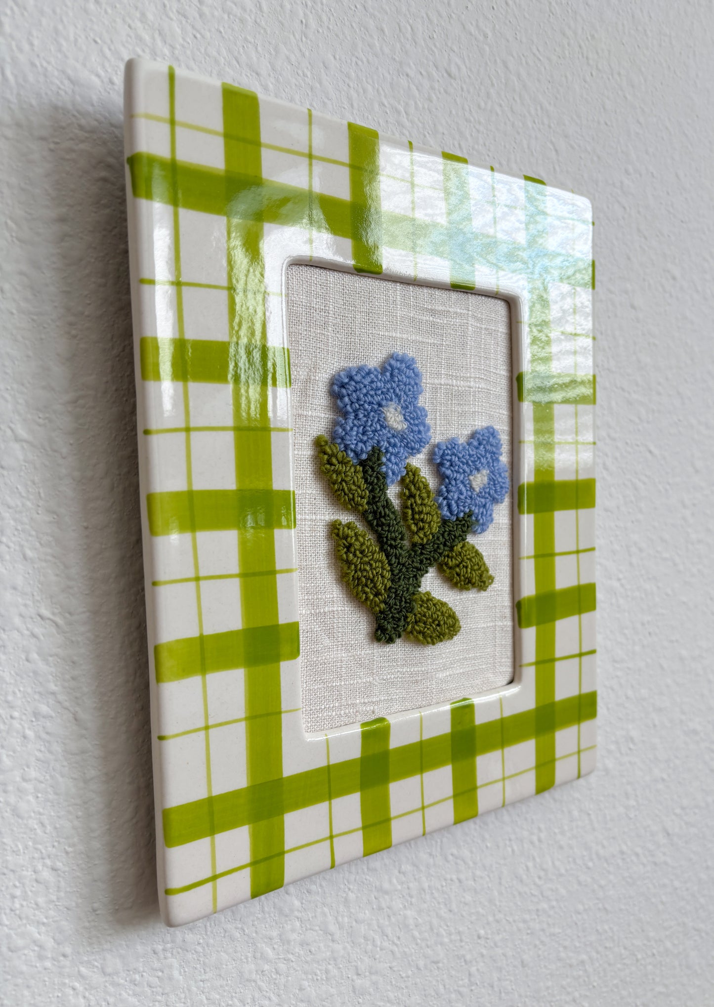 Forget me not in Green Plaid Frame