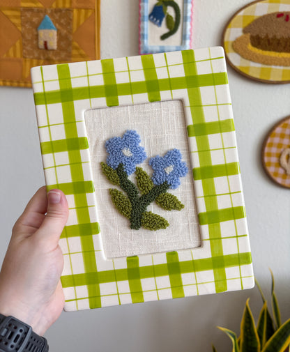Forget me not in Green Plaid Frame