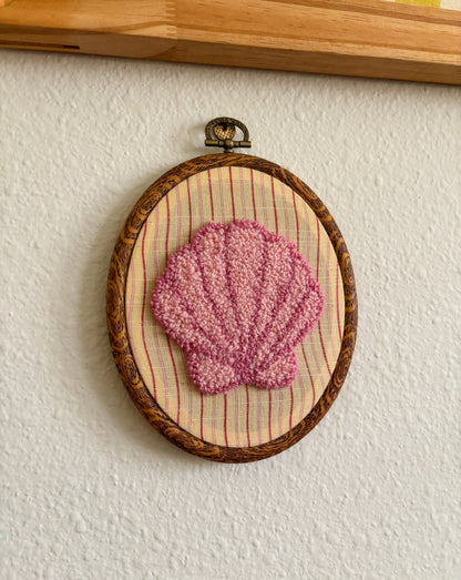 Pink Shell on Pink/Red Stripes