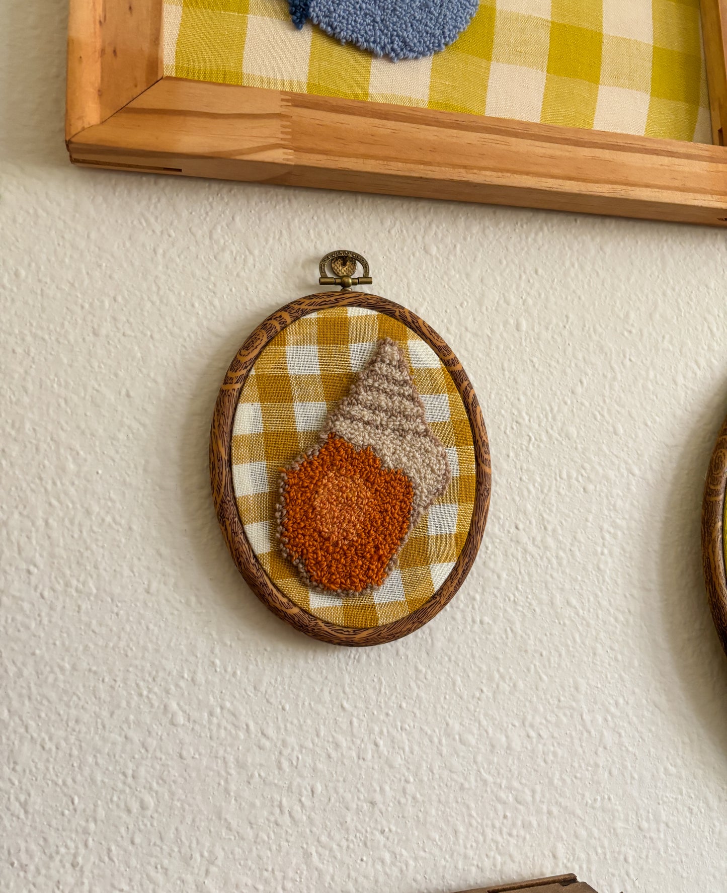 Florida Rock Seashell on Yellow Plaid