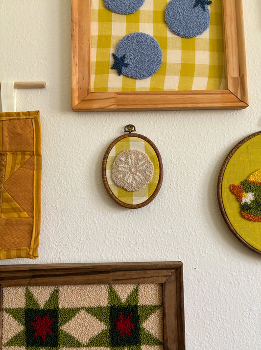 Sand Dollar on Yellow Plaid