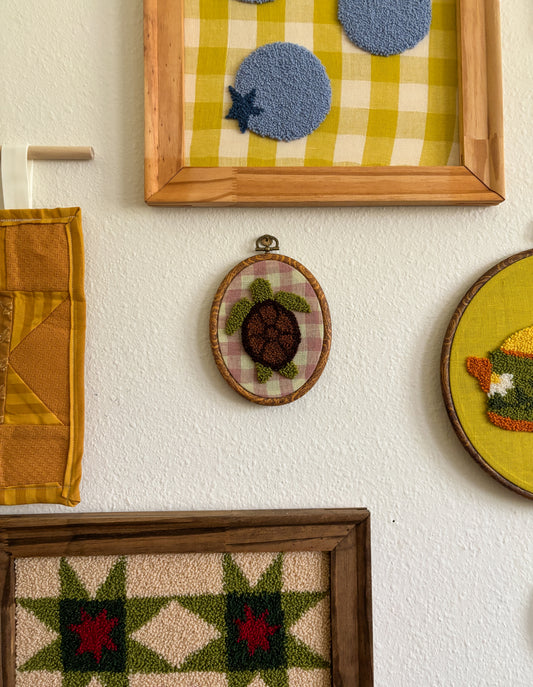 Sea Turtle on Pink Plaid