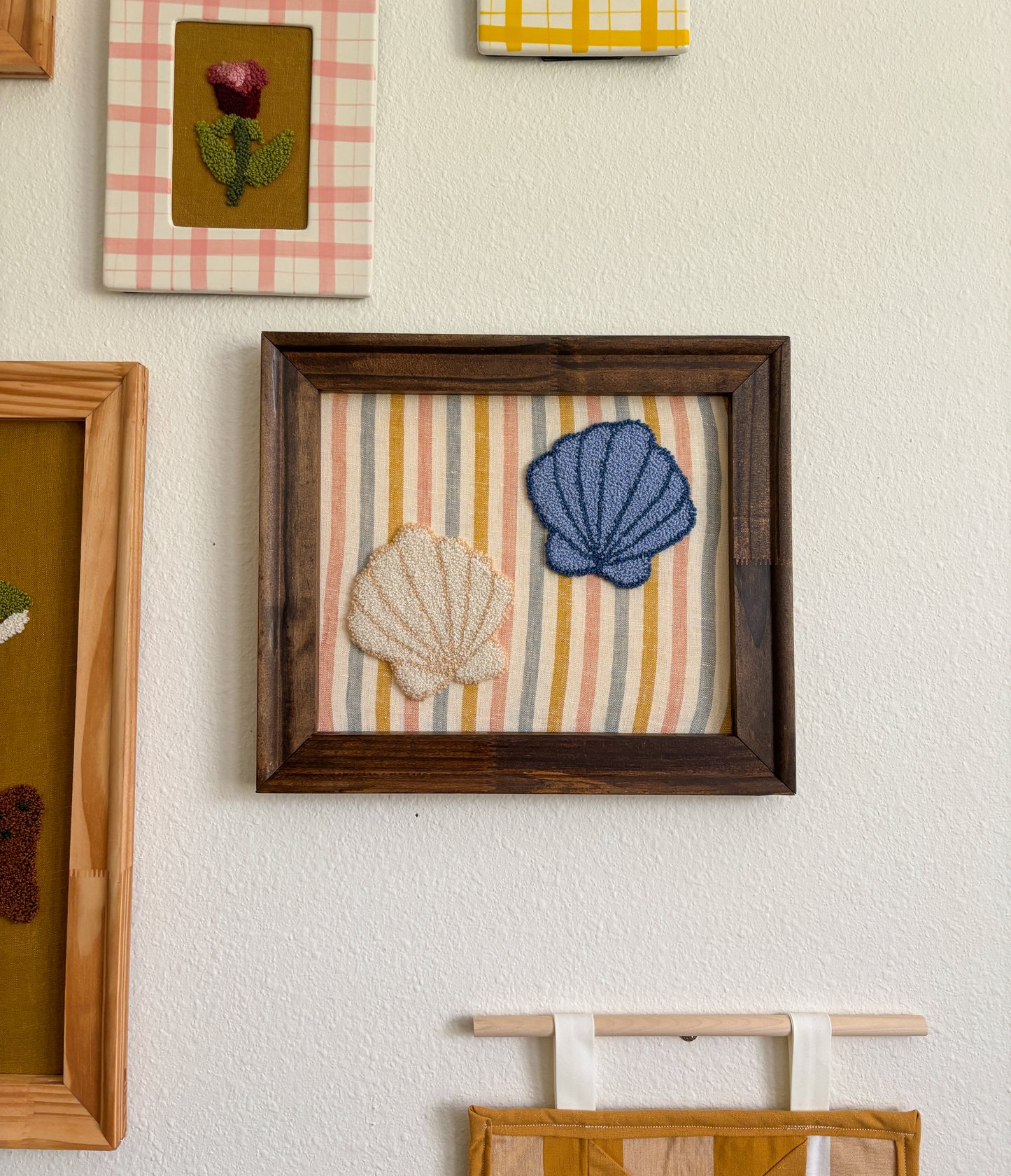 Seashells on Multi-Stripes